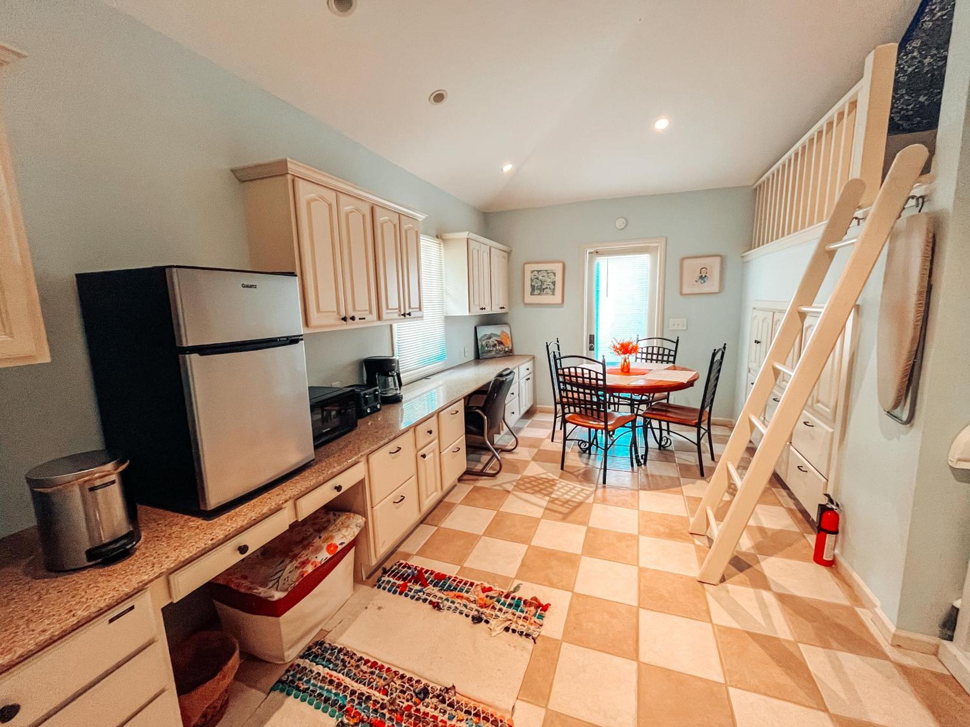 Cozy Guest House Studio Apartment Greensboro Eksteriør bilde